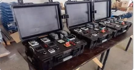 Caja de control tipo maletín: